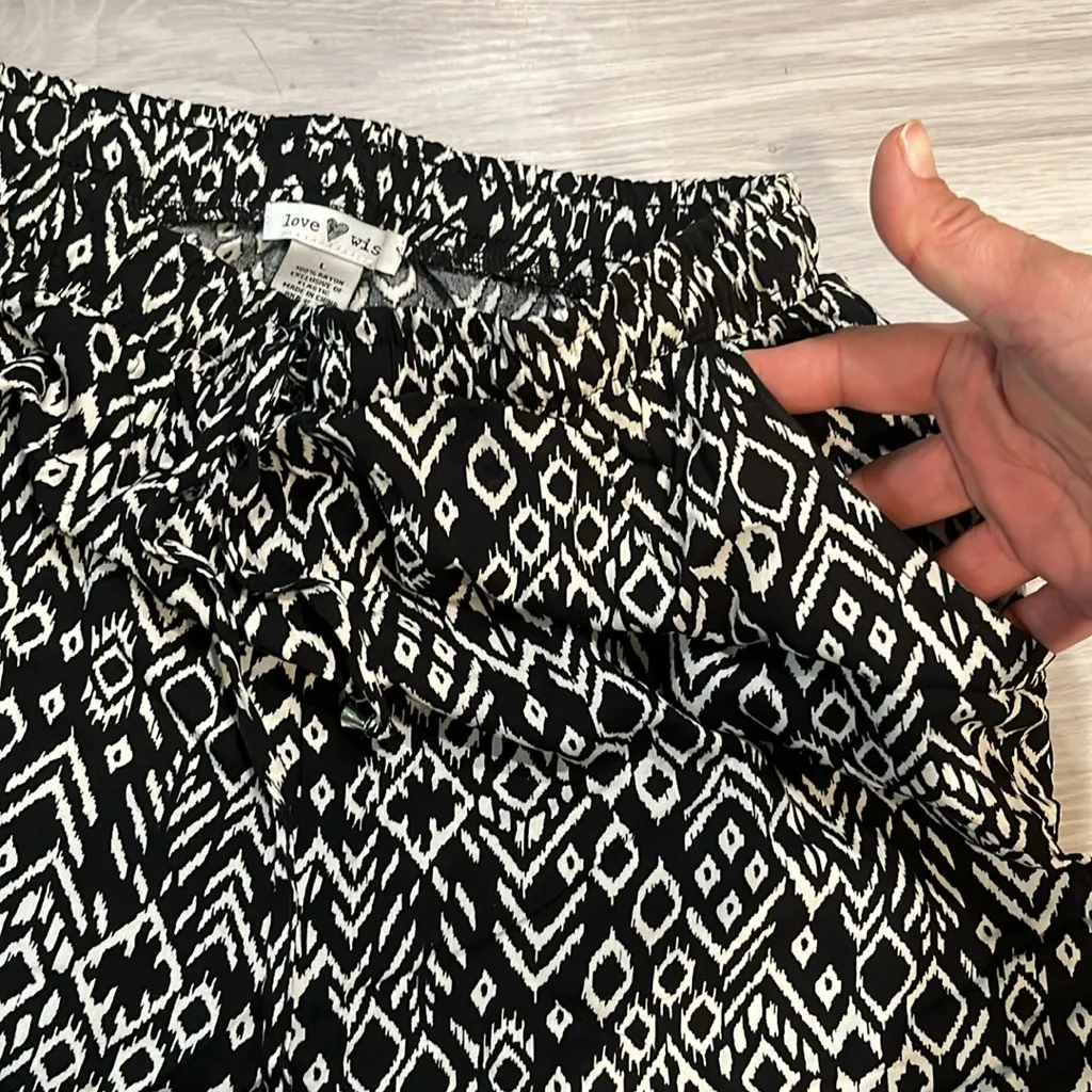 Love Black and White Patterned Wide Leg‎ Pants Size L - Image 8