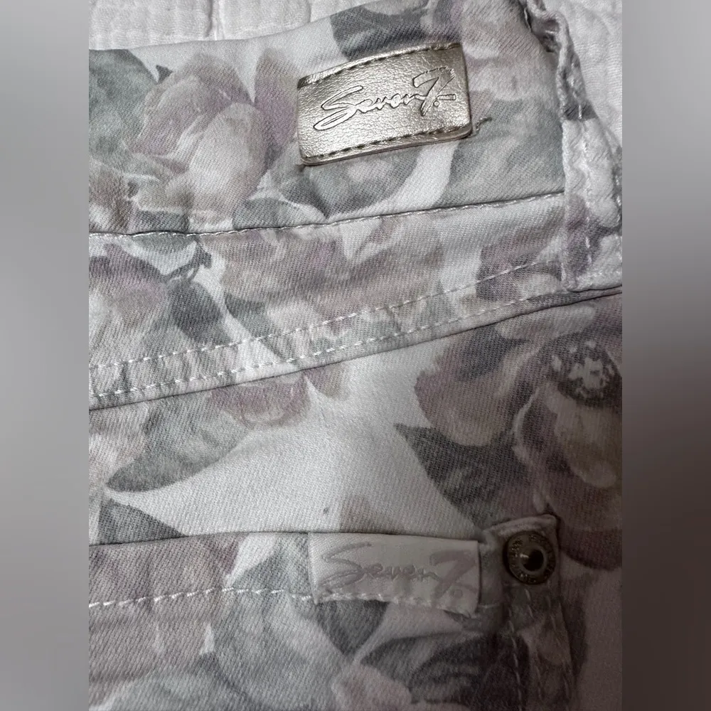 Seven7 White High Rise Skinny Tummy Control Stretchy Floral Denim Jeans Size 8 - Image 5