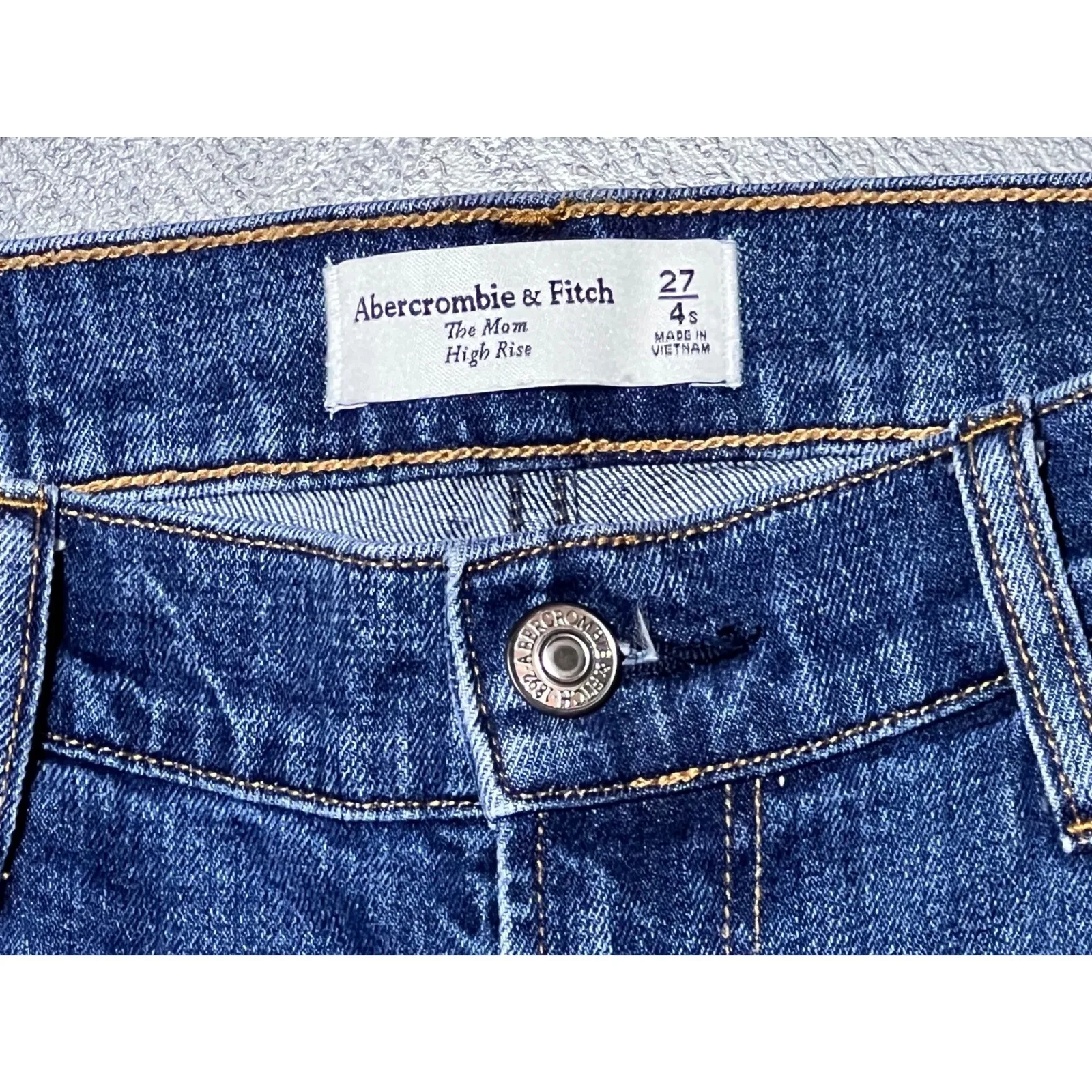 Abercrombie Fitch The Mom High Rise Distressed Blue Jeans Women Size 4s 27 SHORT - Image 4