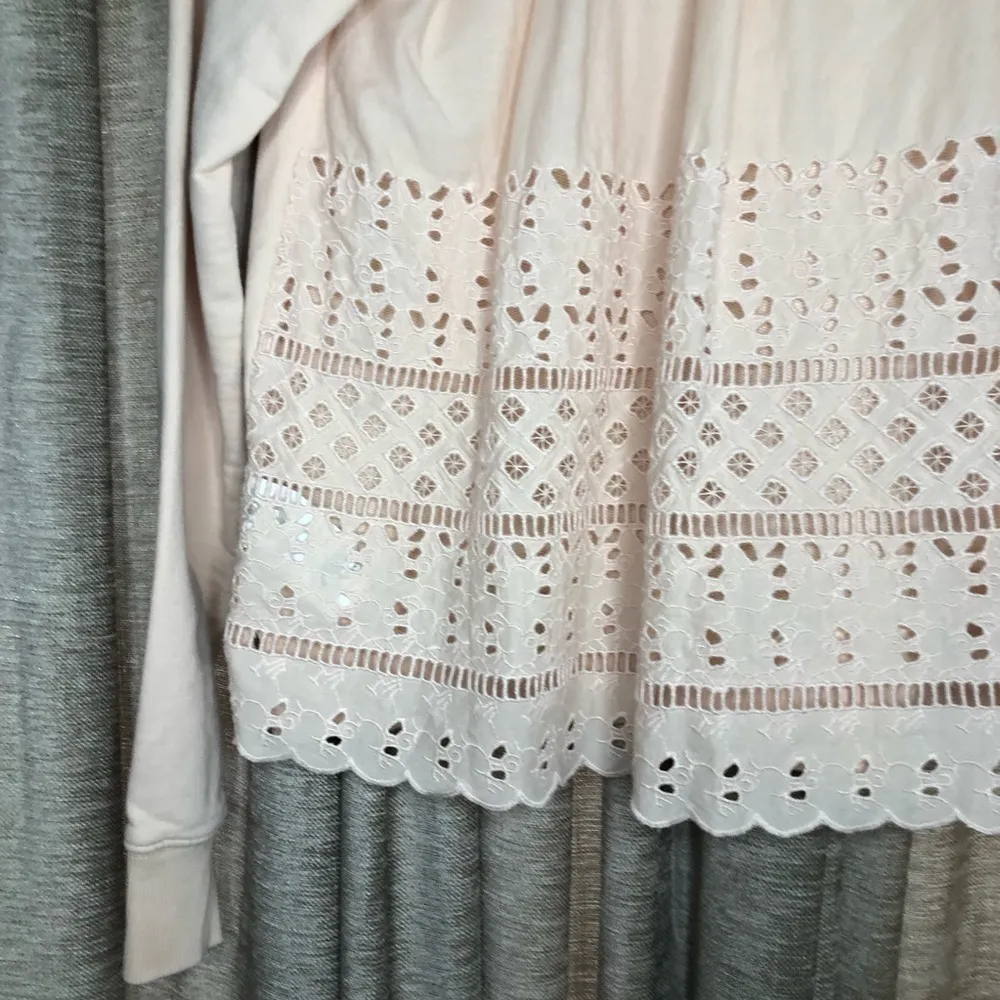 J.Crew  Light Pink Eyelet Lace Back Crew Neck Sweatshirt Size Extra Small - Image 7