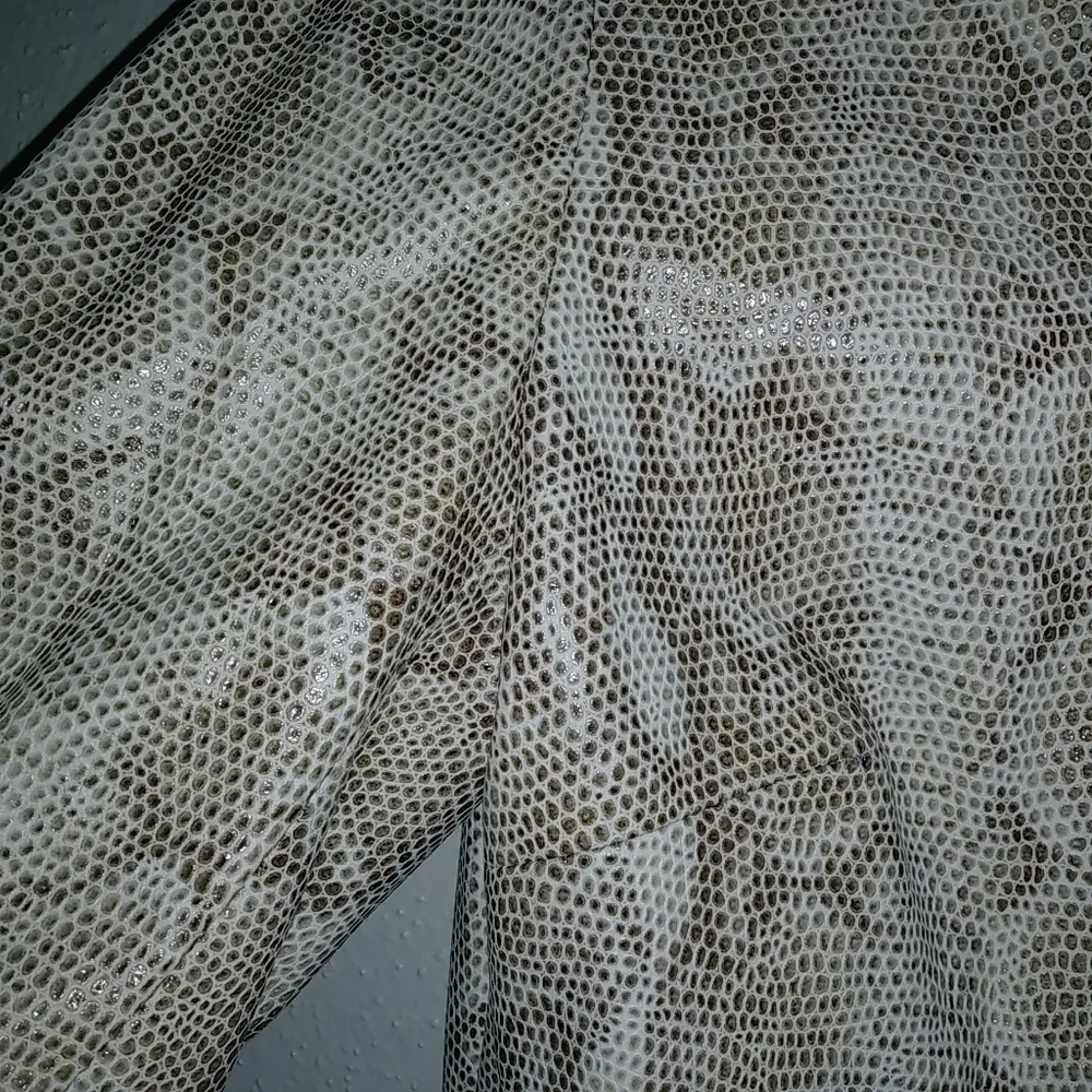 Xpose L Reptile Snake Leather Beige Snap Jacket Shacket Size L - Image 7