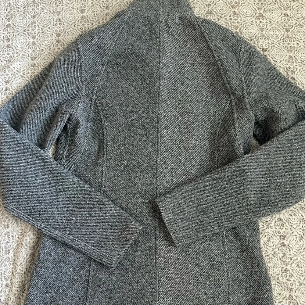 Athleta Stroll Fleece Full Zip Jacket In Egret Grey - Image 7