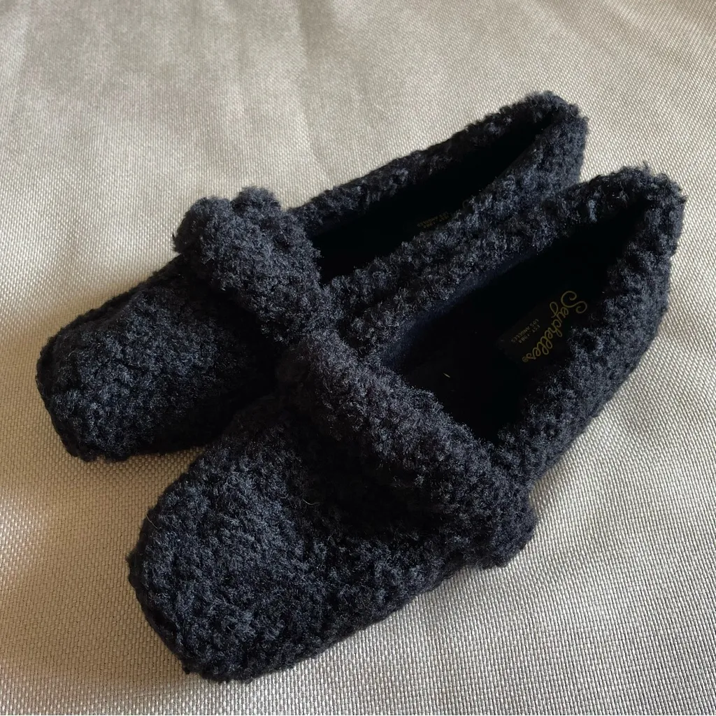 Seychelles Black Faux Shearling Loafers Size 10 Cozy Slip On Flat Shoes Fuzzy - Image 2