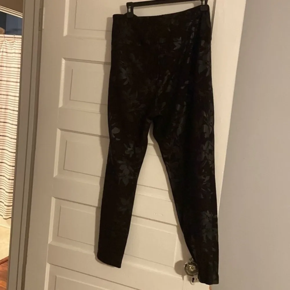 Soft Surroundings Floral Ankle Legging - Image 3