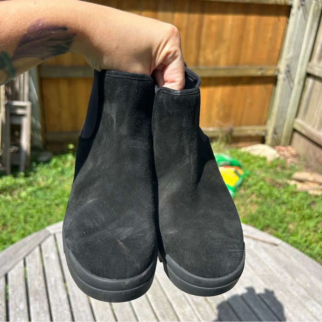 Eileen Fisher Splash‎ Waterproof Suede Chelsea Bootie in Black, size 5.5 - Image 8