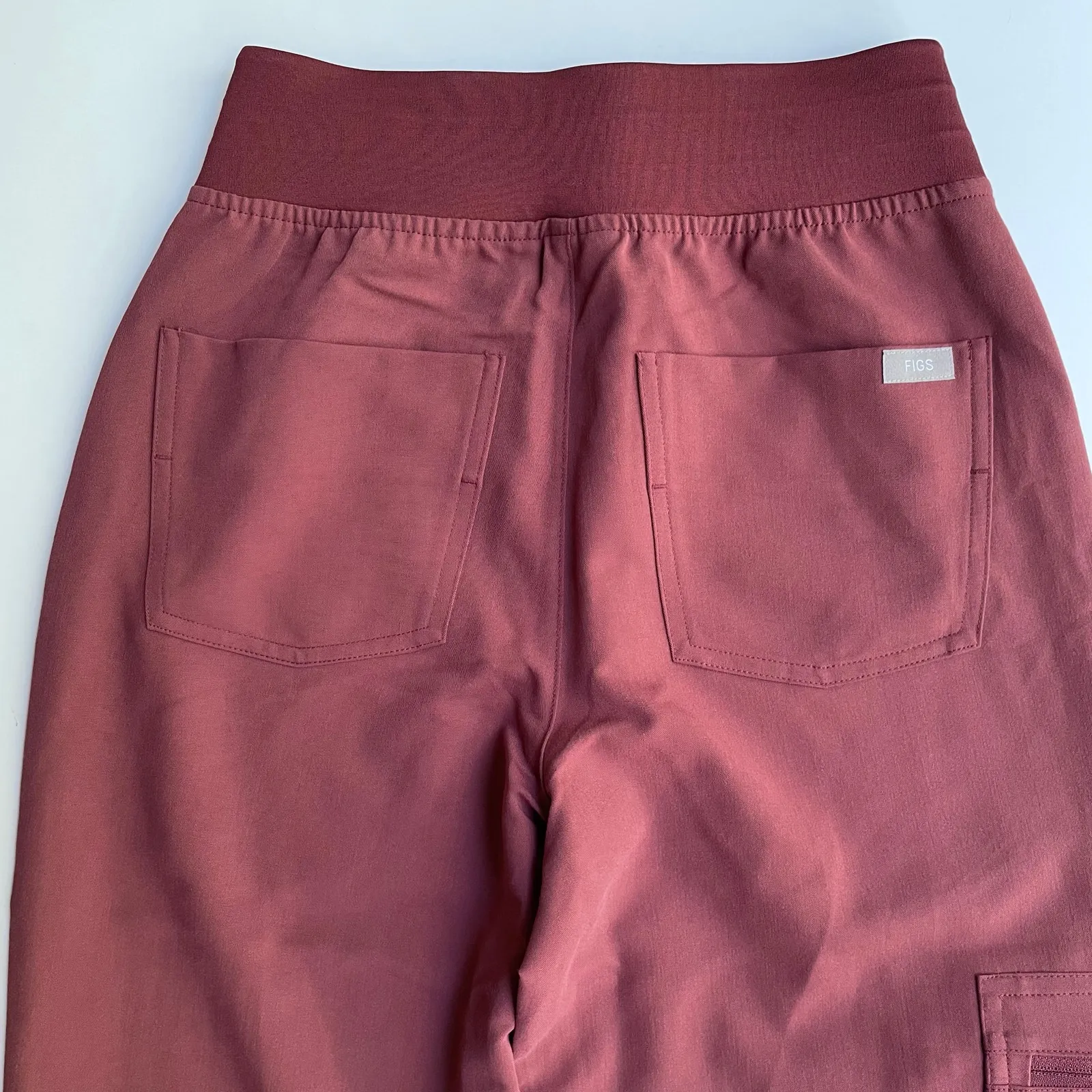 FIGS Zamora Scrub Pants High Waisted Jogger Dark Cherry Size XXS NEW - Image 6