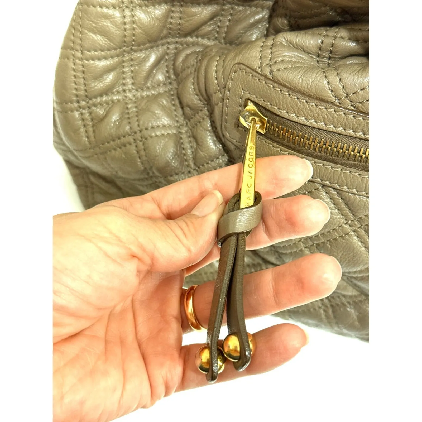 Marc Jacobs Quilted Leather Chain Stam Hobo Bag Olive Taupe Women's - Image 16