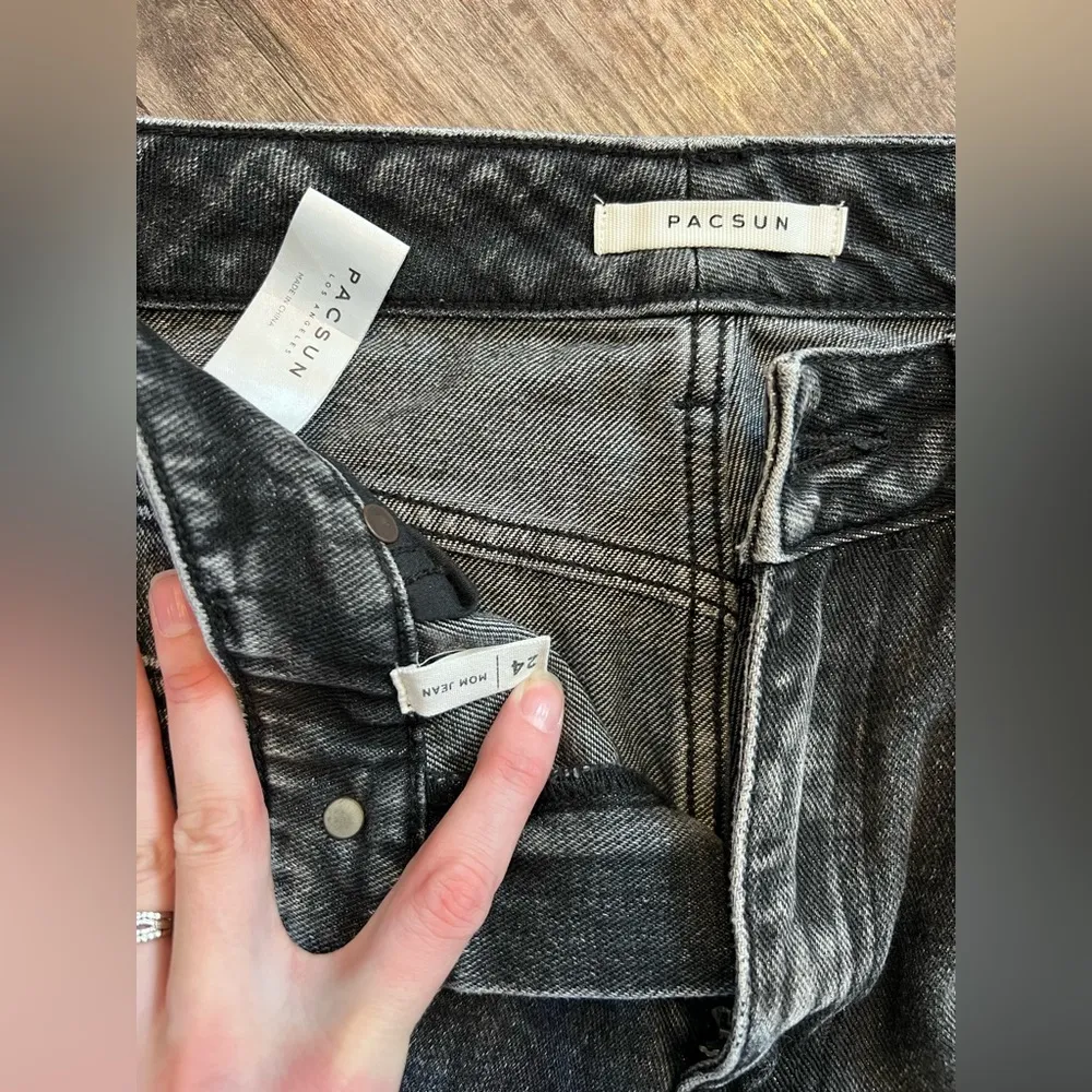 Pacsun Black Acid Wash Mom Jeans - Image 2