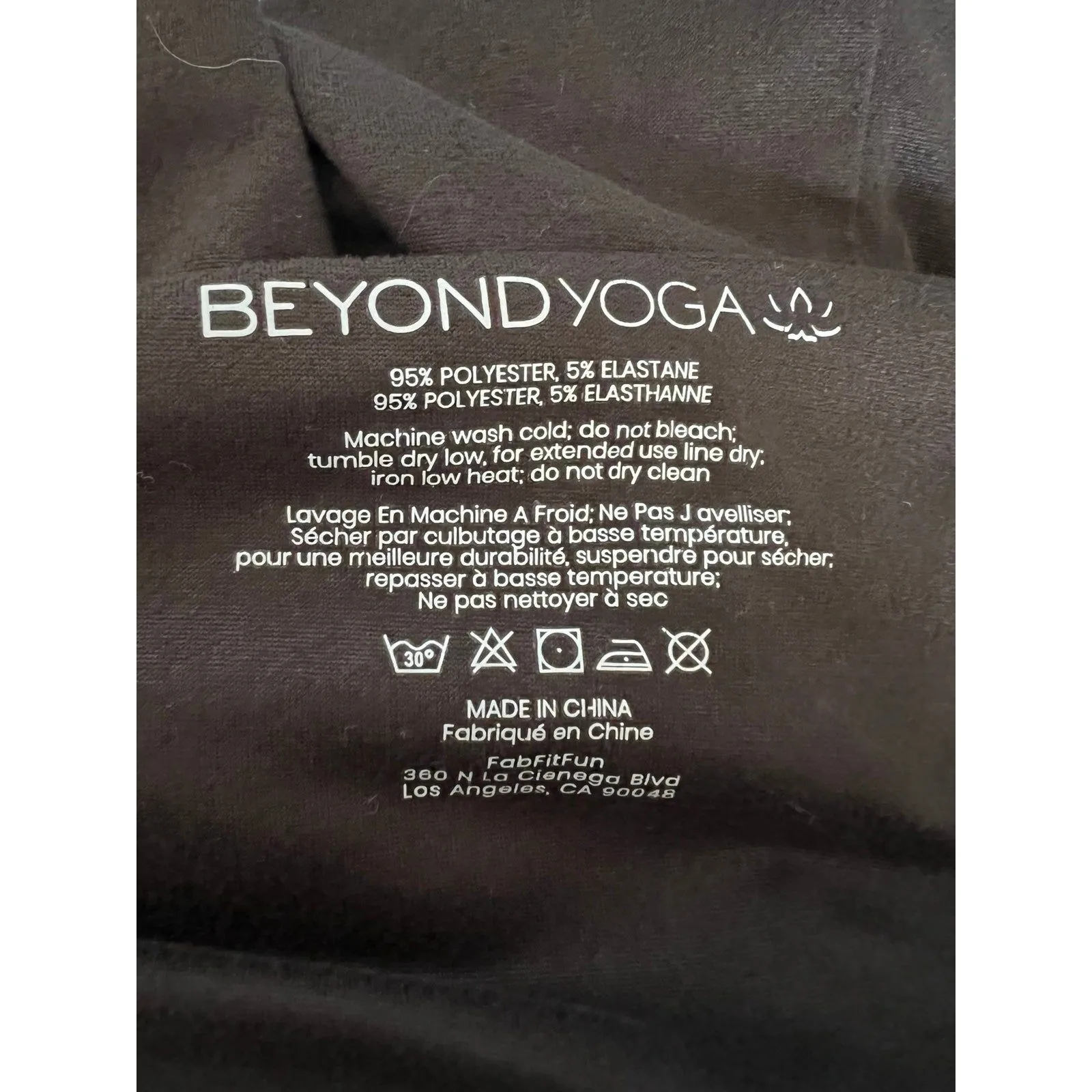 Beyond Yoga pocket‎ infinity Scarf black - Image 3