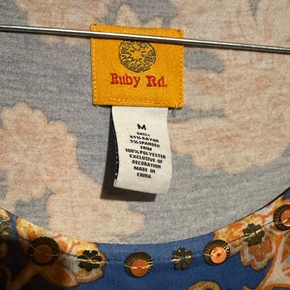 Ruby Rd Floral Vintage Abstract Pattern  Fitted Flowy Dress Shirt Blouse - Image 3