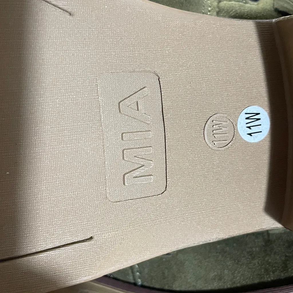 MIA Mable Ruffle Detail Ankle Bootie Side Zip Olive Green Suede 11 Wide - Image 7