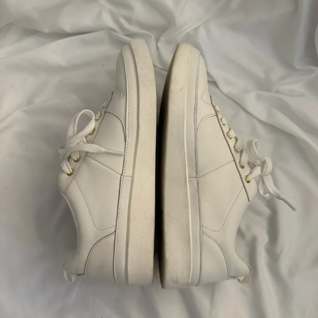 Like New Vionic Elise Wide Leather Sneakers - Image 7