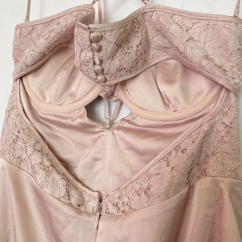 HOUSE OF CB 'Georgia' Crystal Satin and Lace Midi Dress cutout Size M NWOT‎ - Image 16