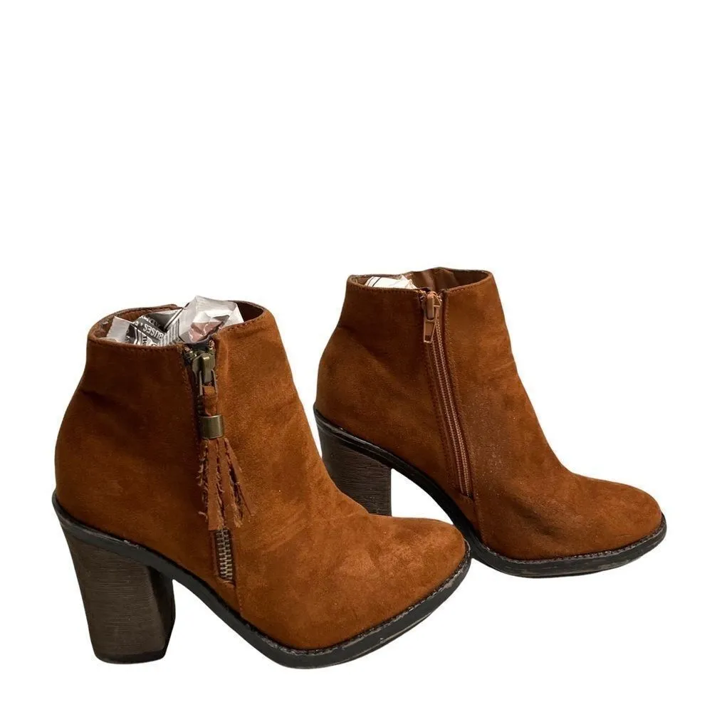 BAMBOO, fringe heeled booties, Size 6‎ - Image 2