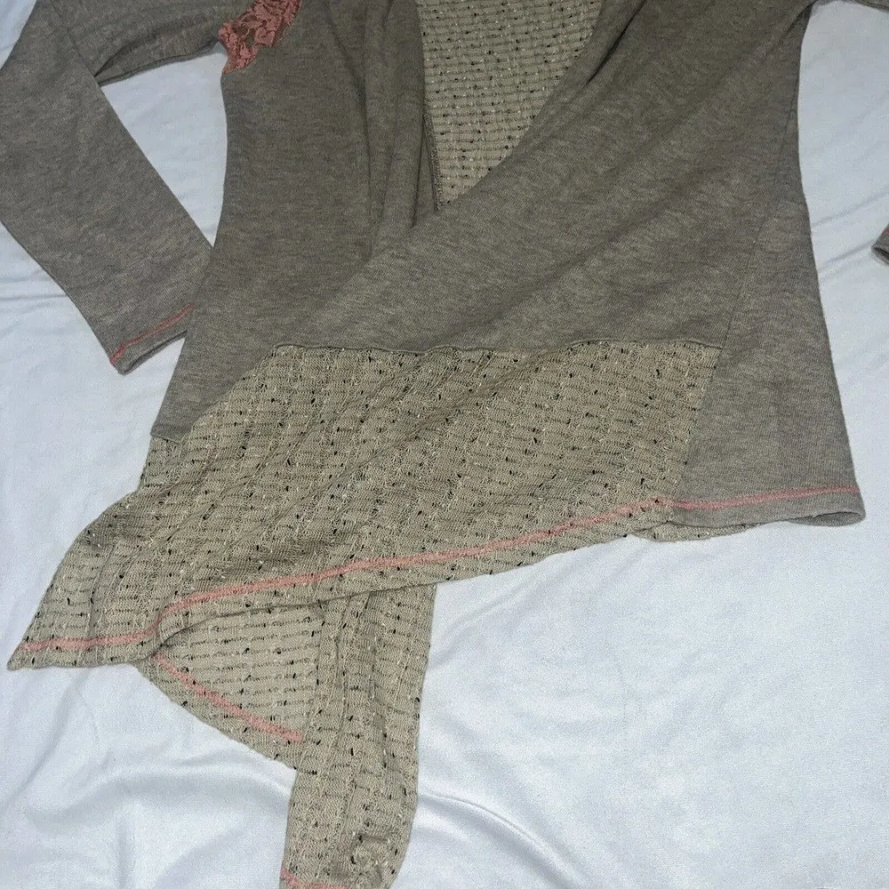 Miss Me Buckle Sz L Large‎ Tan And Coral Sharkbite Hem Cardigan - Image 5