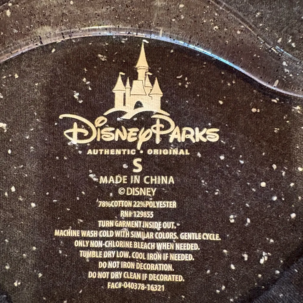 Disney Parks Authentic Minnie Mouse T-shirt - Image 4