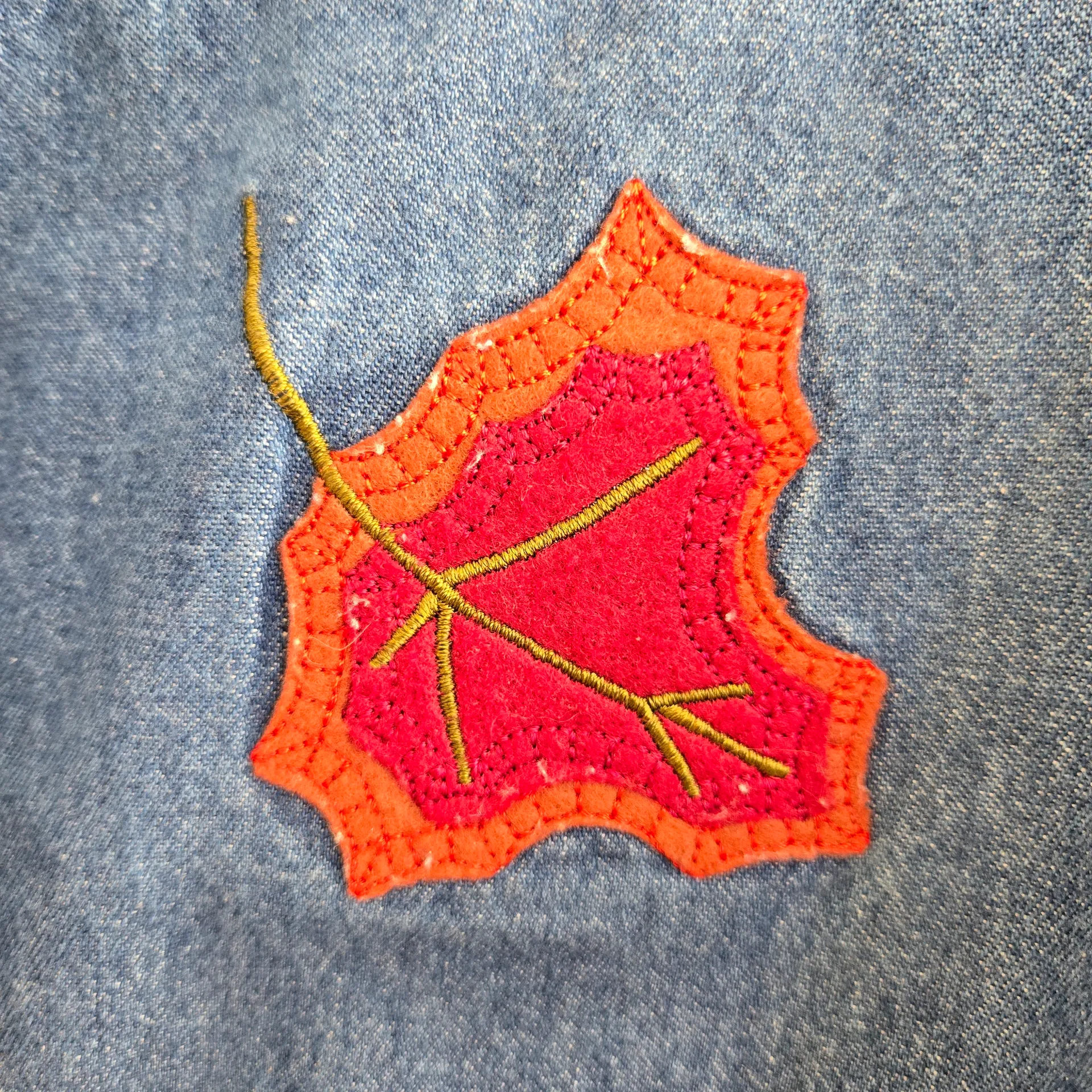 Bobby Brooks Vintage Embroidered Denim Shirt with Fall Floral Accents 22w Blue - Image 10