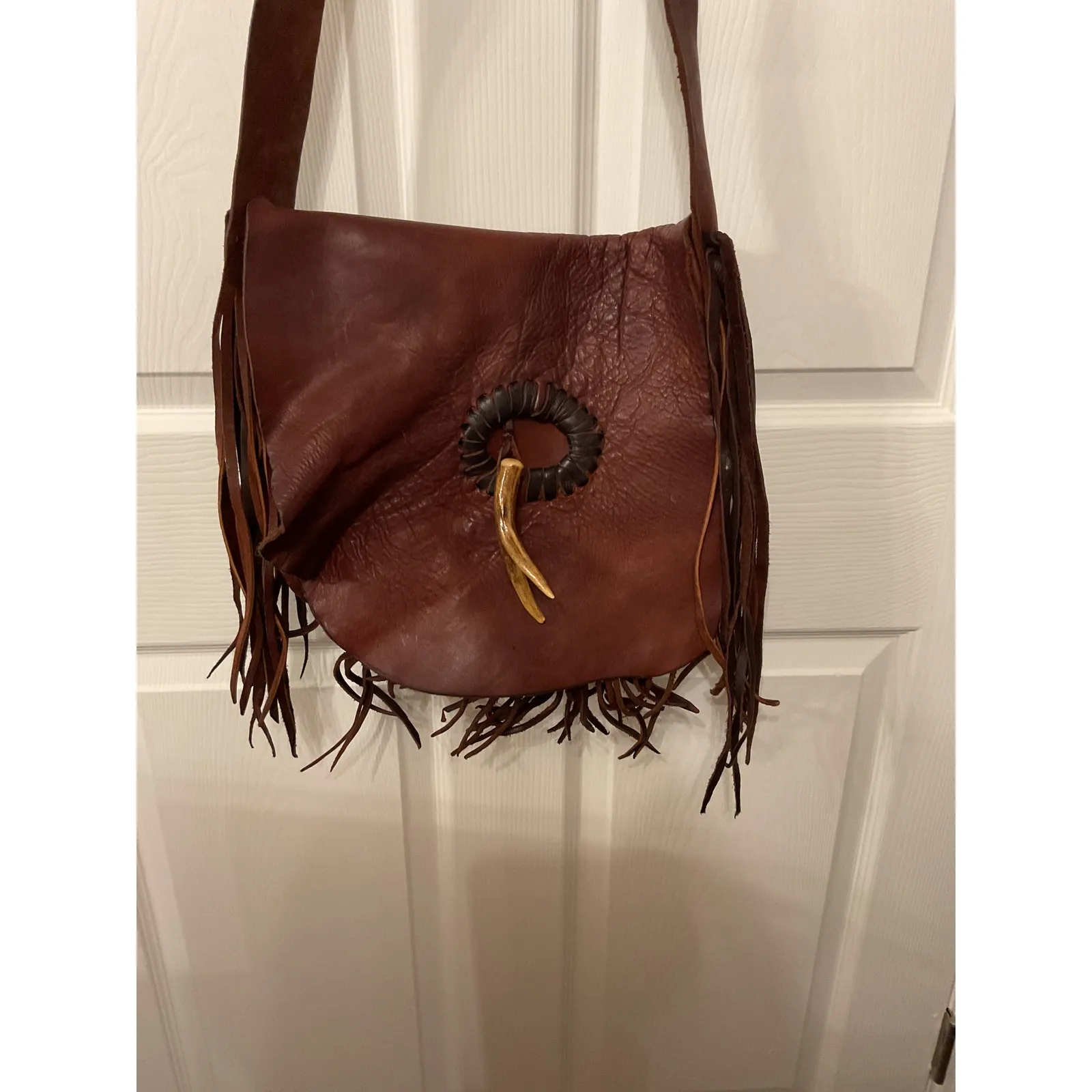 Large Jimmi WZ Natural Leather Handmade Western Fringe Messenger Crossbody Bag - Image 3