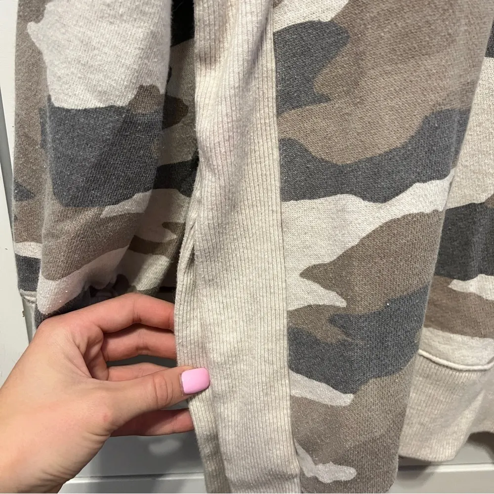 Aerie Good Vibes Oversized Camo Crewneck - Image 4