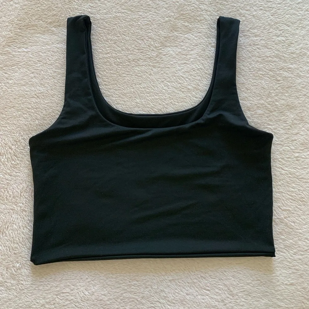 Black Classy Crop top / Short sleeves tank top - Image 2
