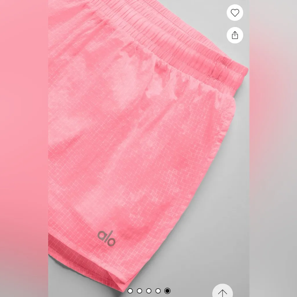 Alo Yoga  NWT Game Time Short Neon Bubblegum Size S - Image 4