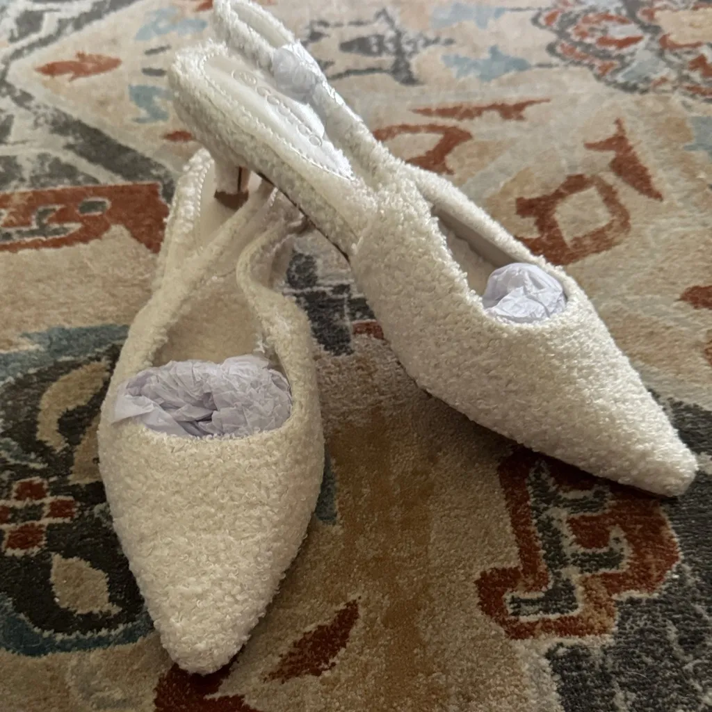 Chic Cream Boucle Slingback Mules Size 7.5 - Image 2