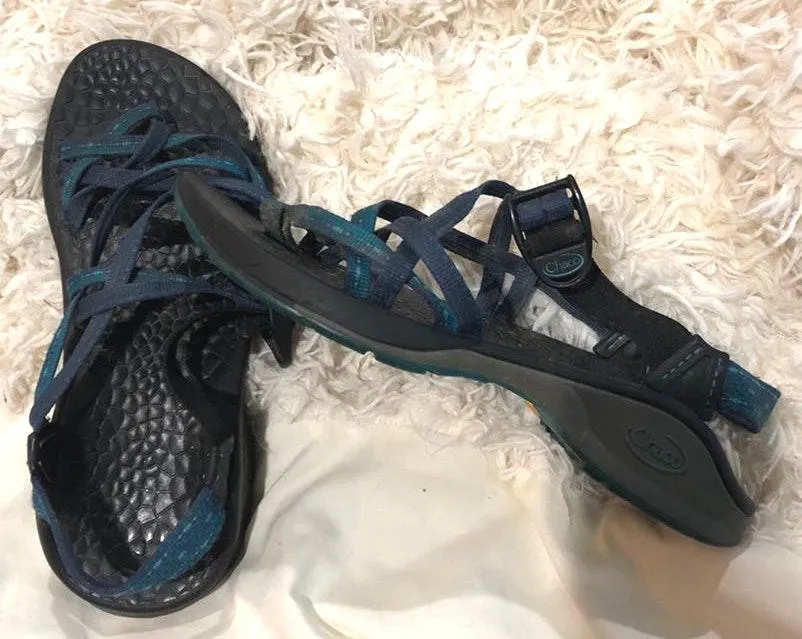 Chacos black and blue - Image 2