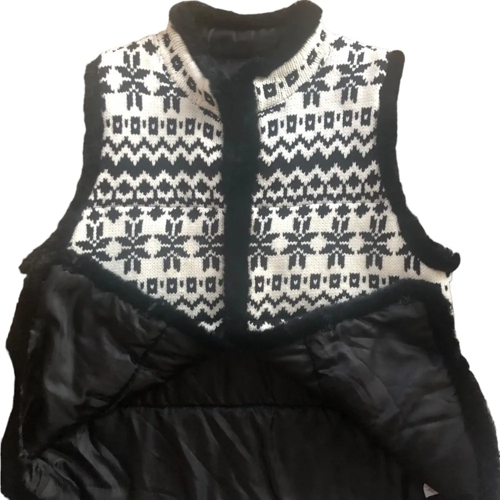 Talbots Woman Black/White Nordic Sweater Vest with Fur Trim Black White 2X - Image 2