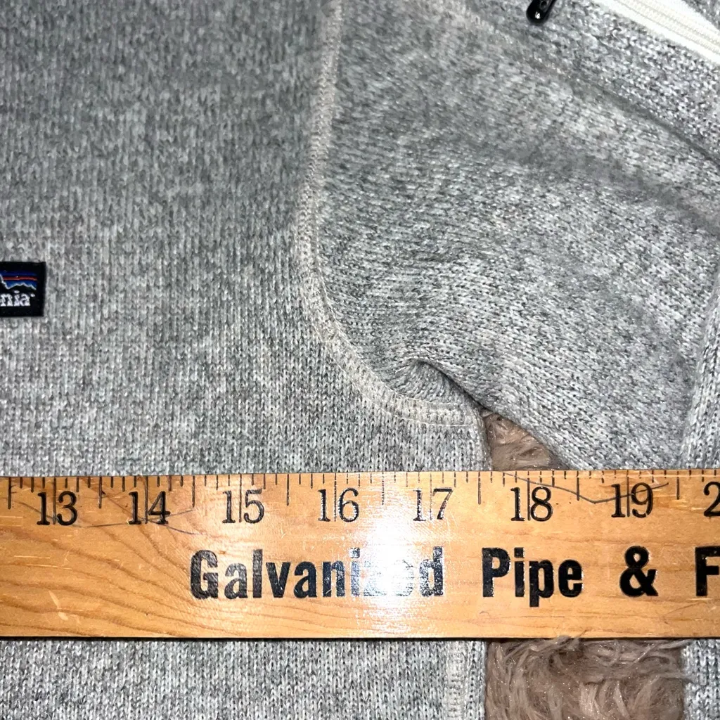 Patagonia Light Gray Fleece Quarter-Zip - Image 5
