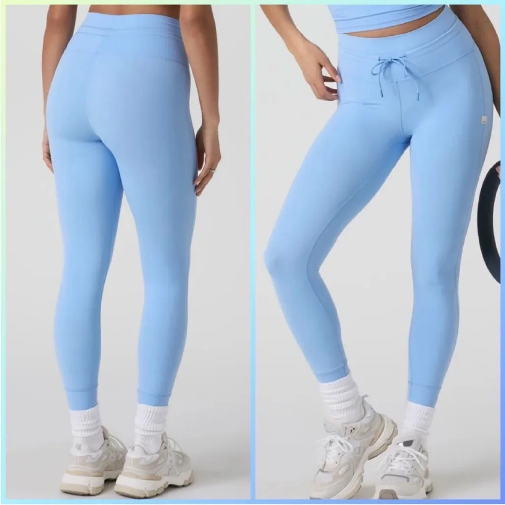 Vuori Daily Form Legging in Spring Blue NWT Size XL - Image 2