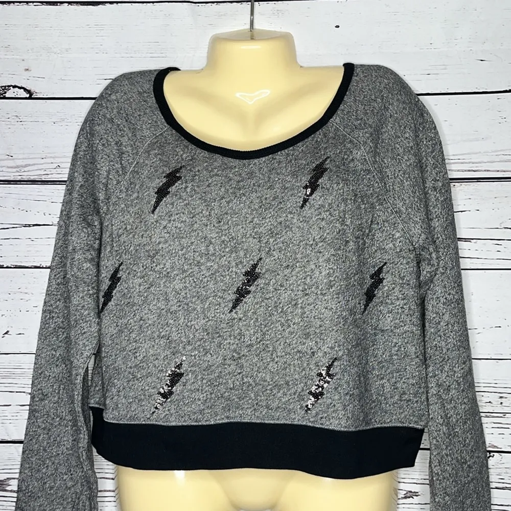 Express NWT Size L Black Sequin Lightning Bolt Crop Sweatshirt Top - Image 2