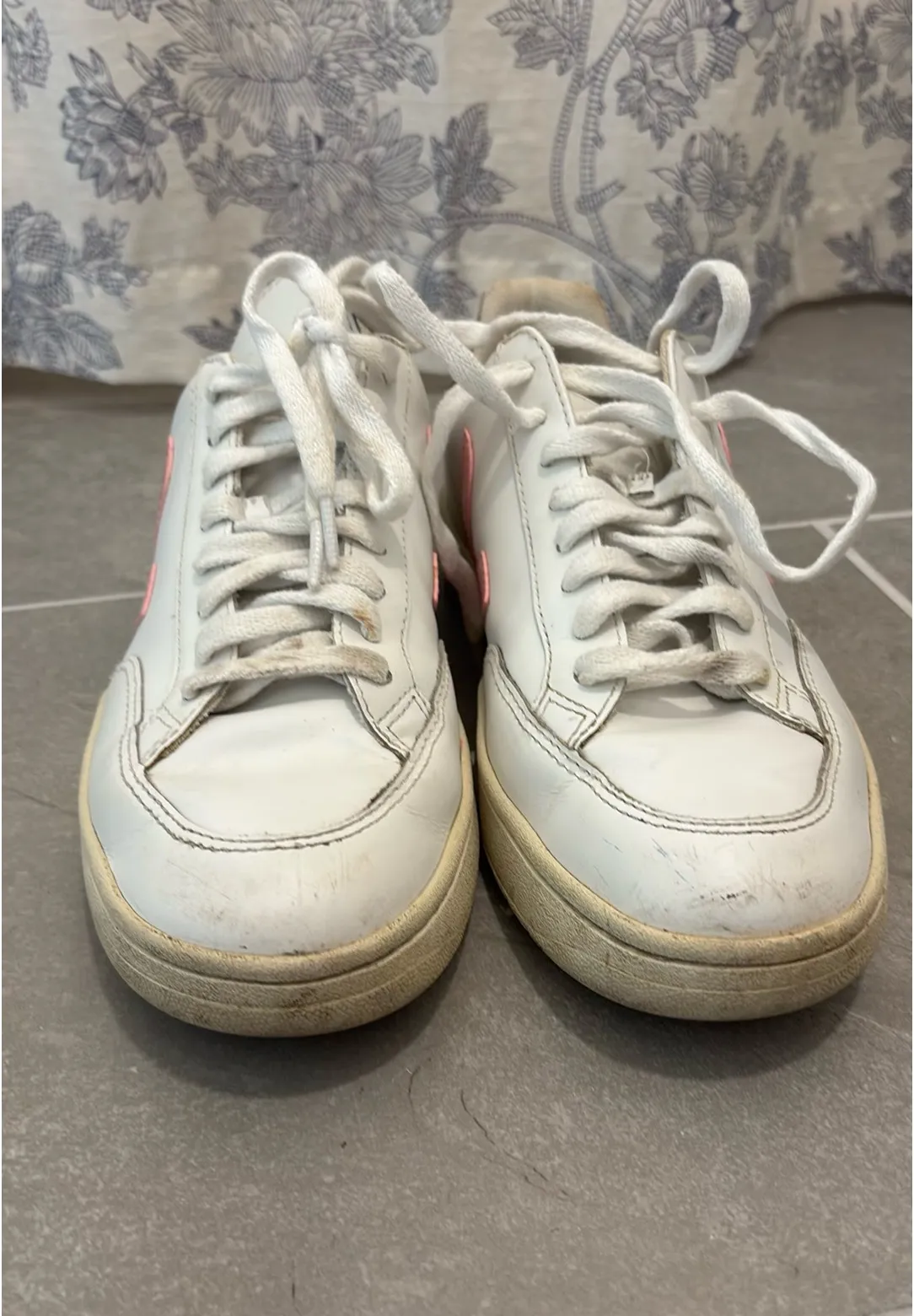 Women’s VEJA Sneakers V-12 Sneakers - Image 10