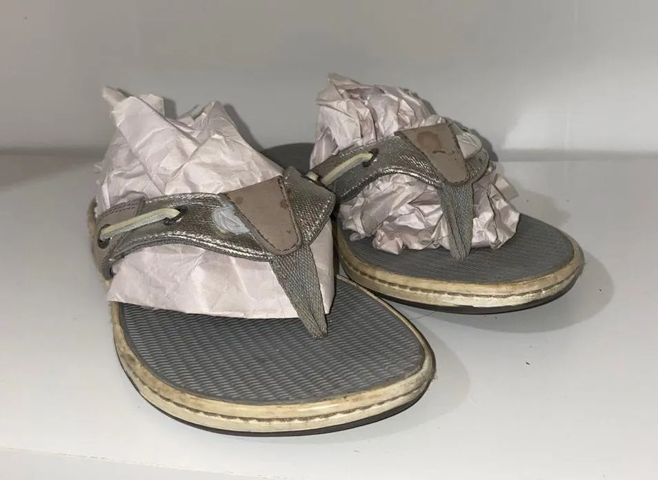 Sperry Flip Flops - Image 2