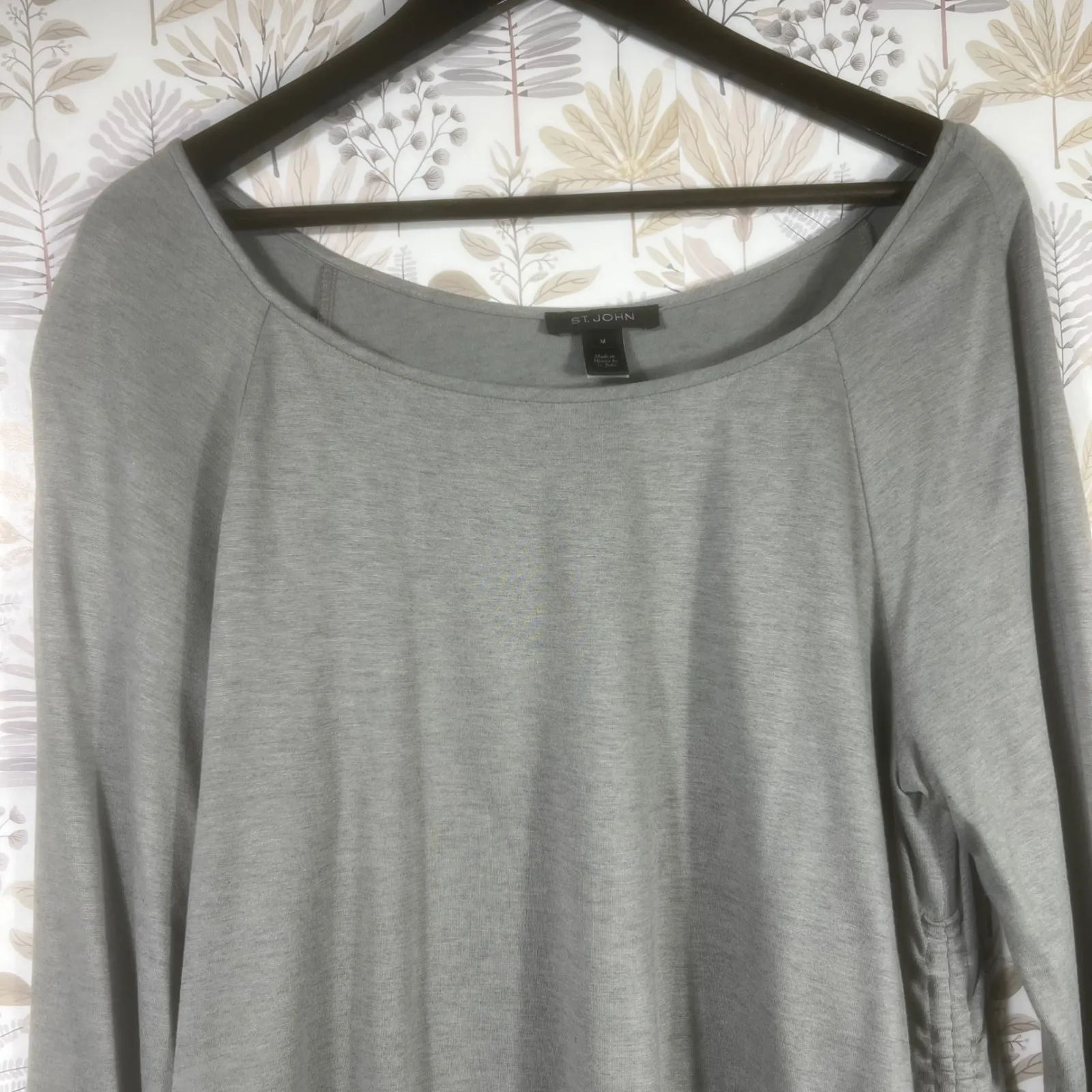 St. John Women's‎ Gray Tunic Top M 3/4 Sleeve Silk Hem Ruched Side Asymmetrical - Image 2