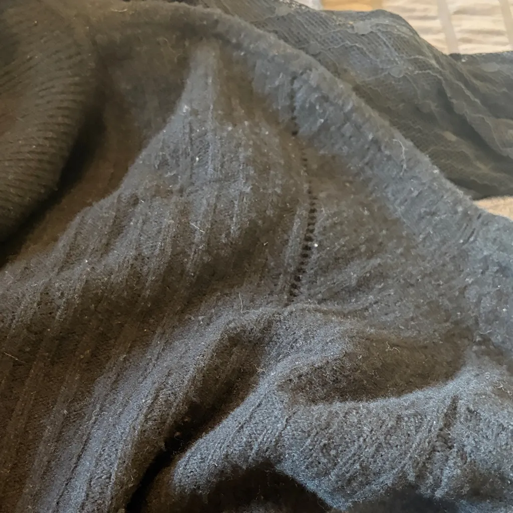 rag & bone Black Cropped Sweater - Image 5