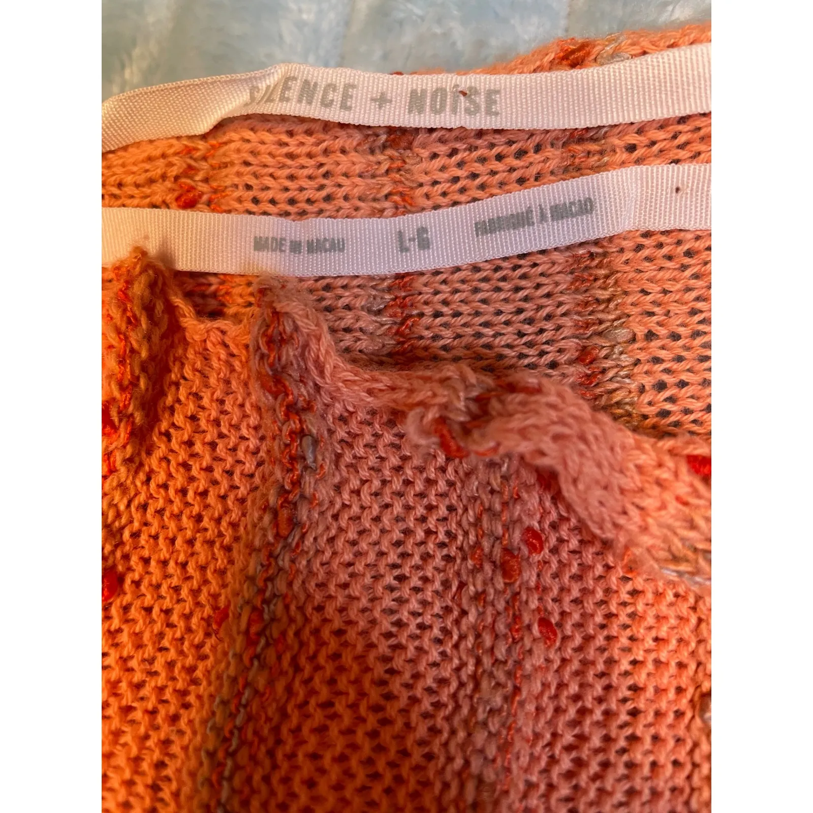 Silence & Noise oiERIKA KNIT SWEATER ORANGE RIBBED TIE SLEEVE size L - Image 4