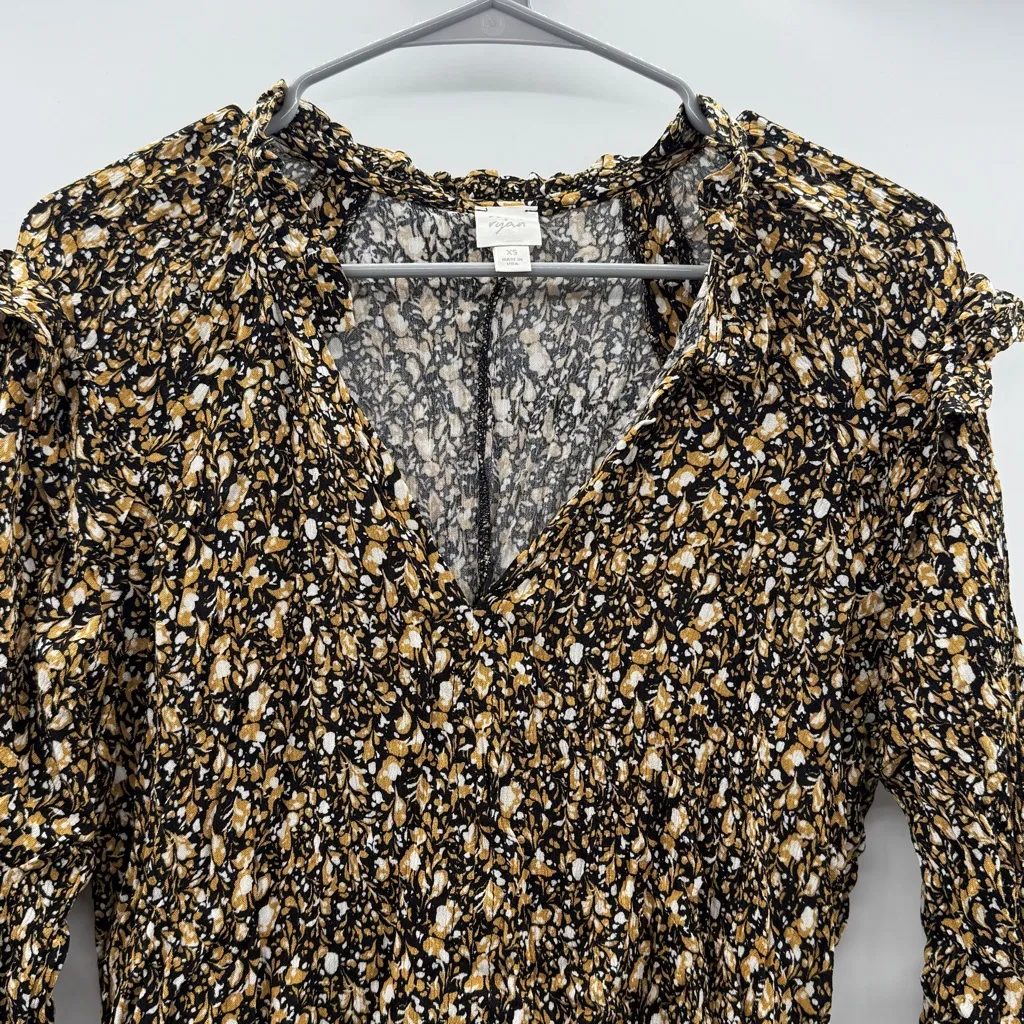 Evereve Roan‎ + Ryan Black, Mustard & Cream Floral 3/4 Sleeve Ruffle V Neck Top Black Size XS - Image 2