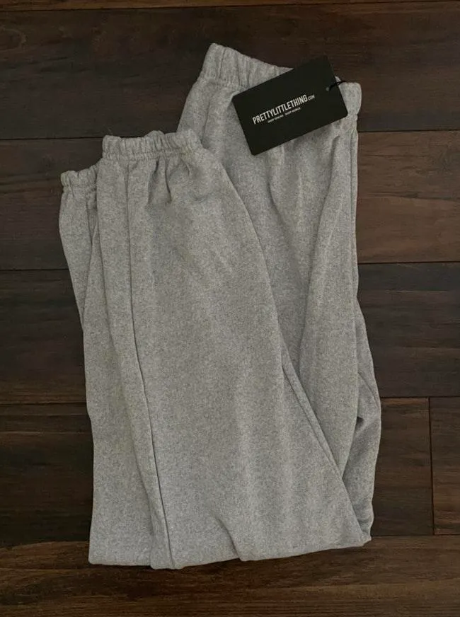 Pretty Little Thing Gray Basic Sweatpants - Image 2