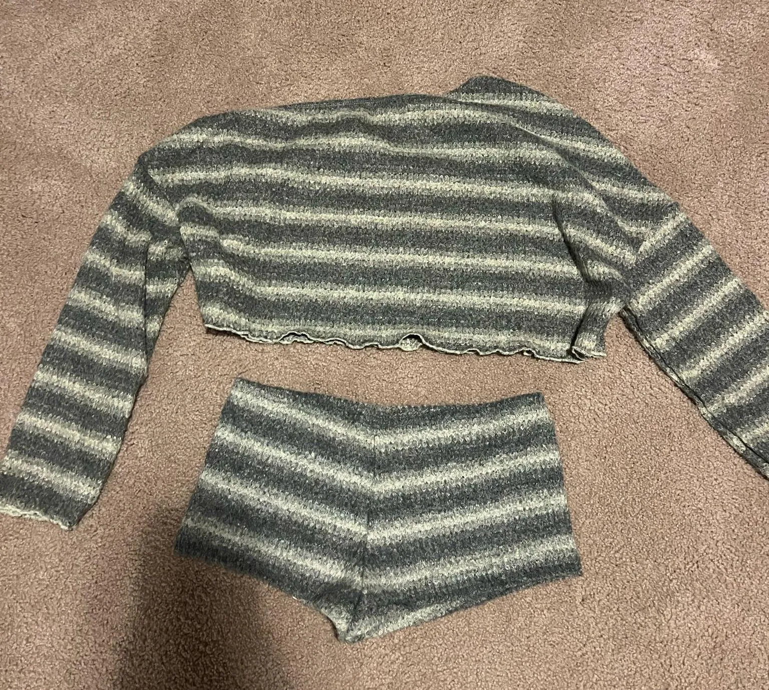 Cropped Sweater - Image 2