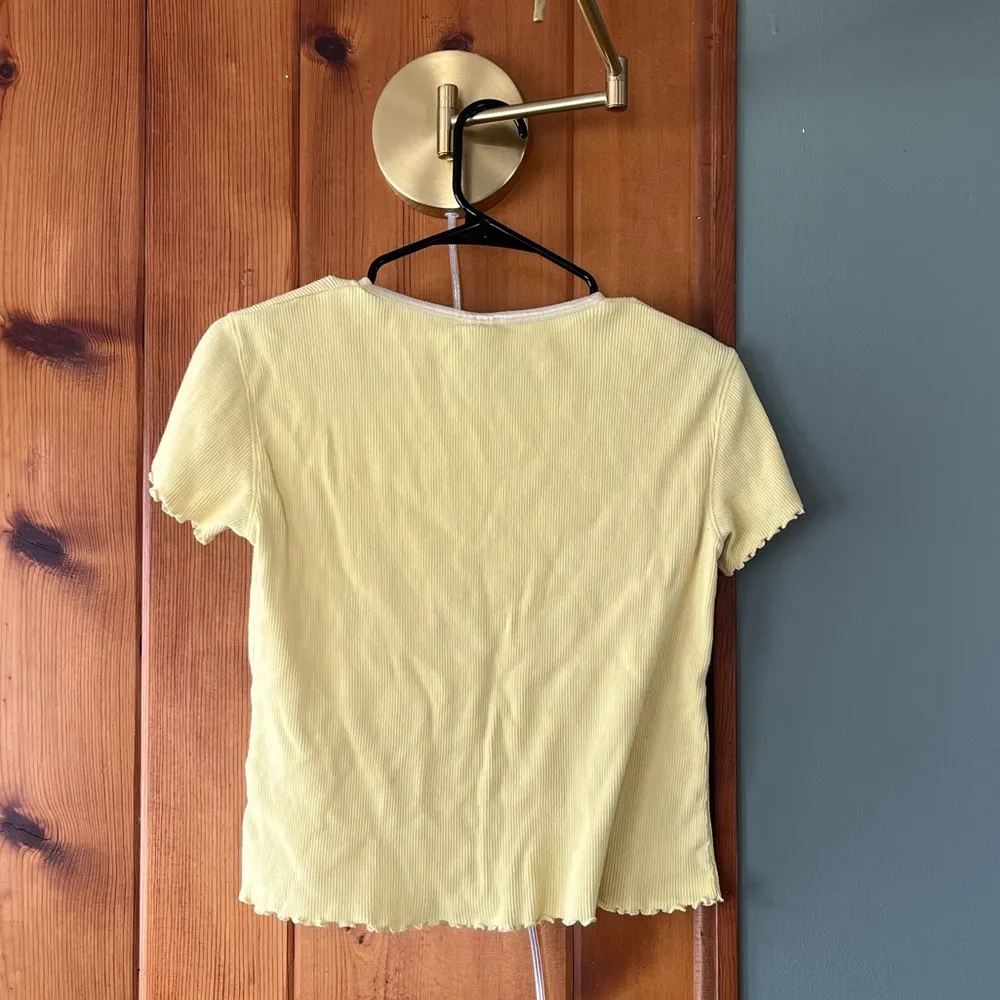 Tommy Hilfiger Vintage Lettuce Hem Top- Size Large - Image 2