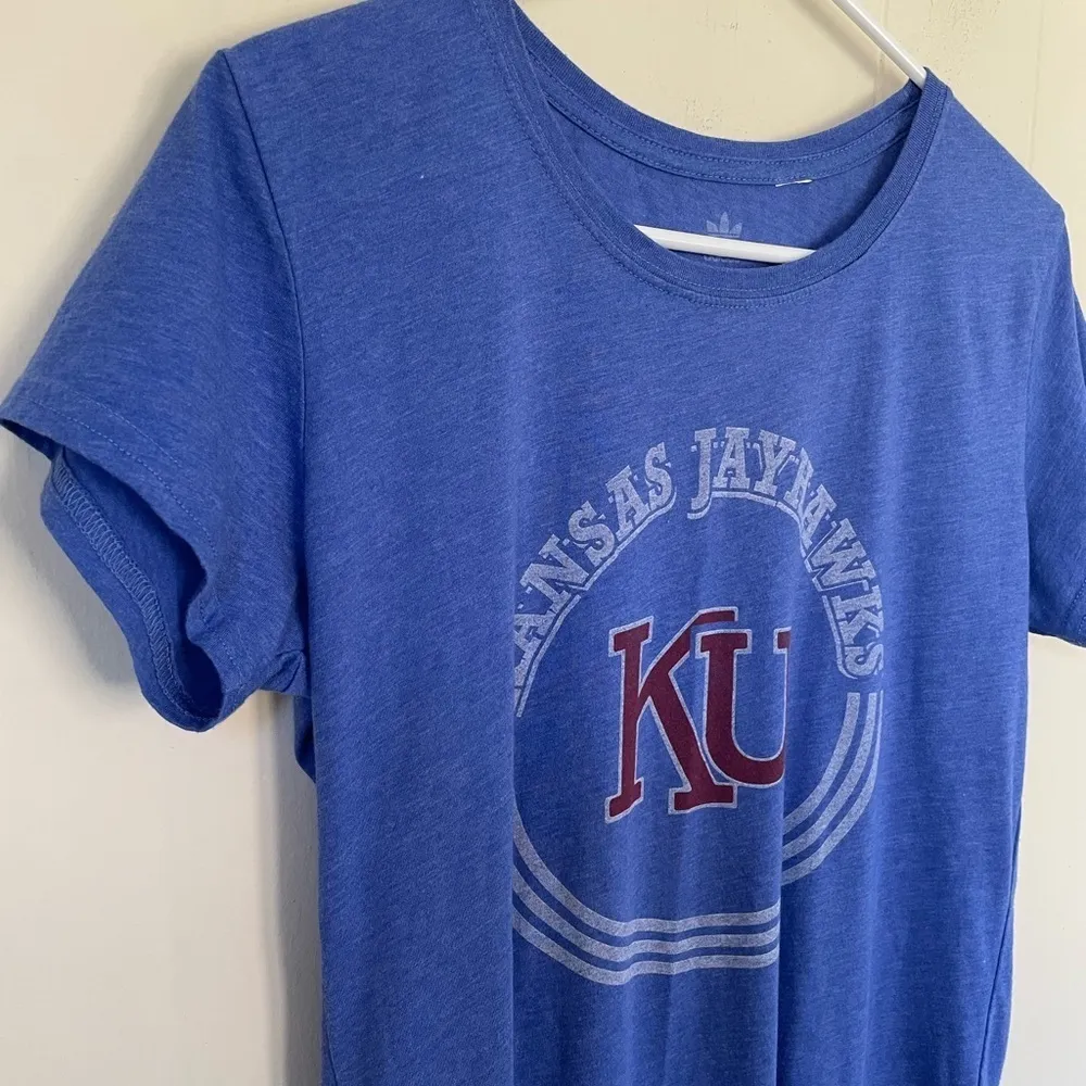 Adidas Kansas Jayhawks blue short sleeve T-shirt graphic women’s size XL - Image 4