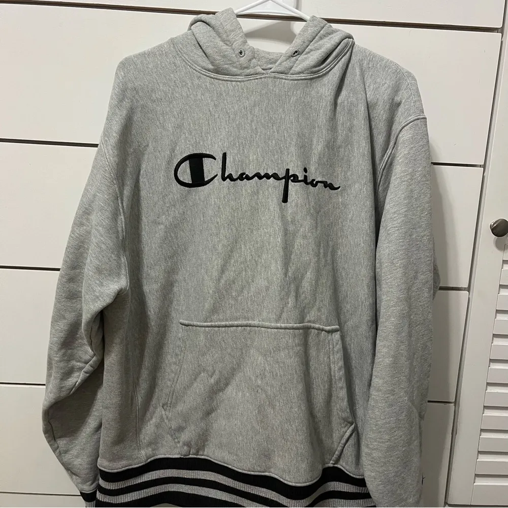 Champion Reverse Weave Grey & Black Sweatshirt Hoodie - Image 2