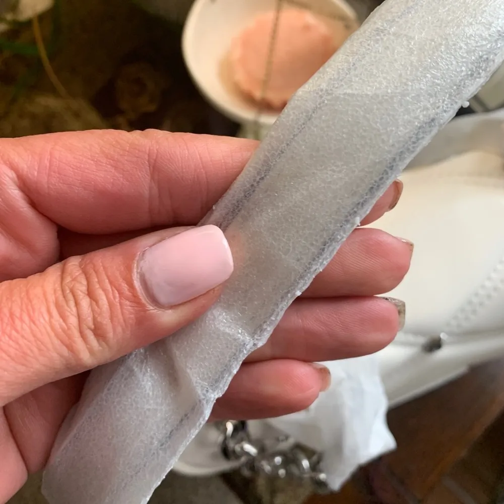 Authentic Michael KORS smooth leather studs Flap shoulder/Crossbody - Image 7