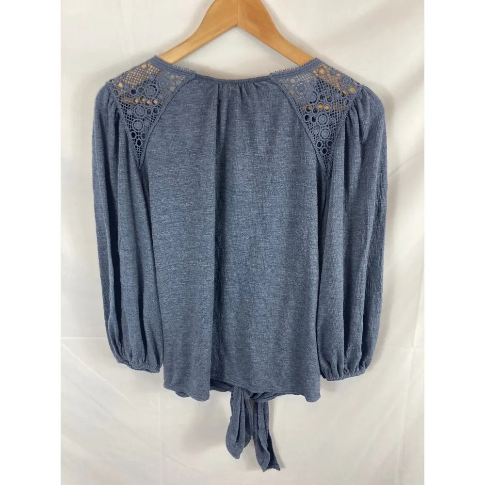 Max Studio Knot front 3/4 sleeve textured blouse size medium - Image 8