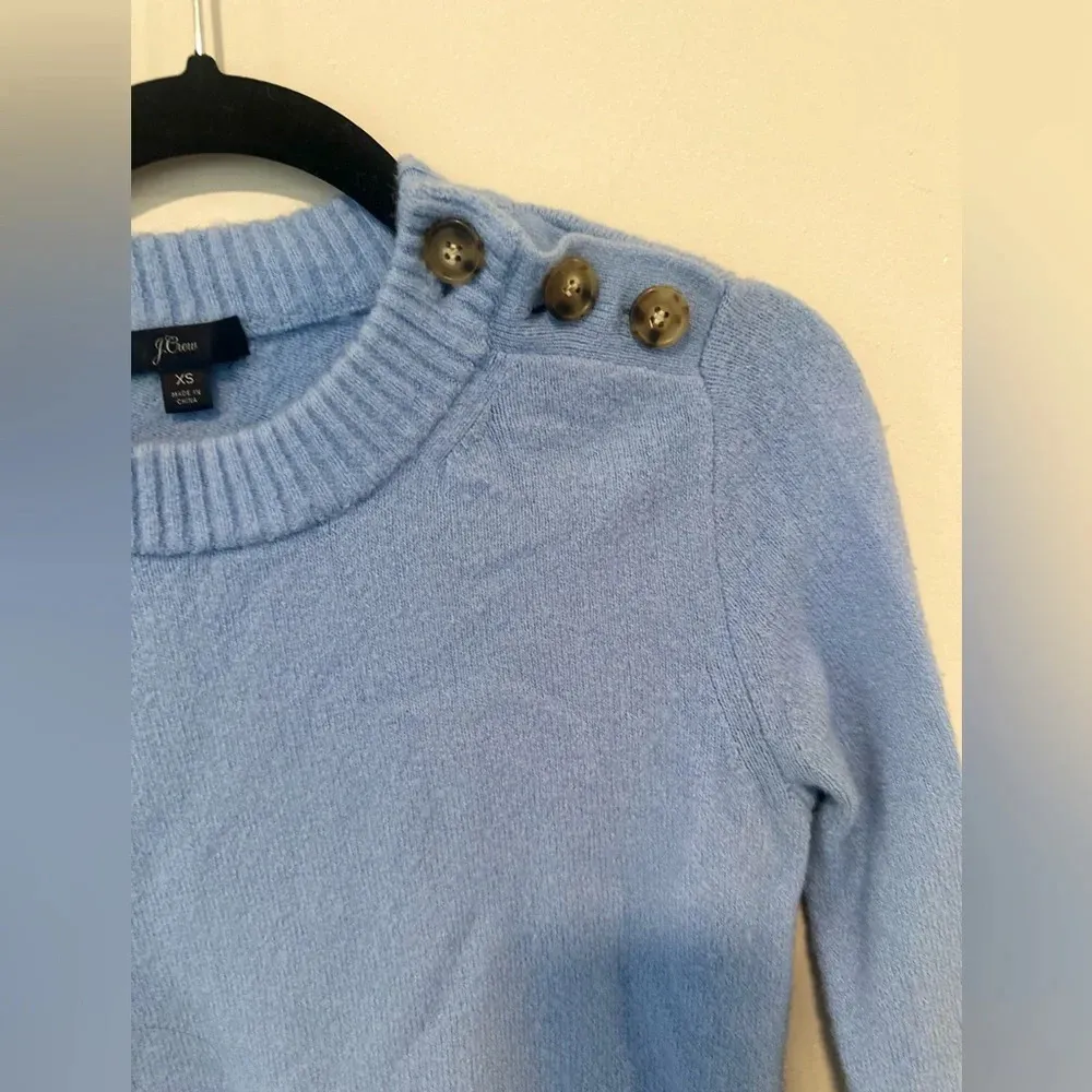 J. Crew Button-detail Crewneck Sweater in Supersoft Yarn Size  XS In Blue 1515 - Image 3
