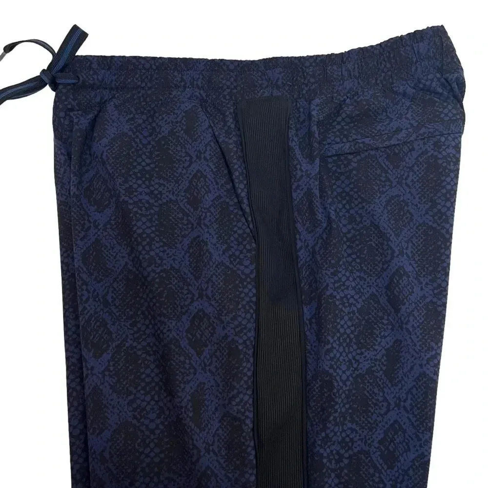 Athleta Brooklyn Jogger Dark Blue Python Snake Print Athletic Pants Size 8 - Image 6