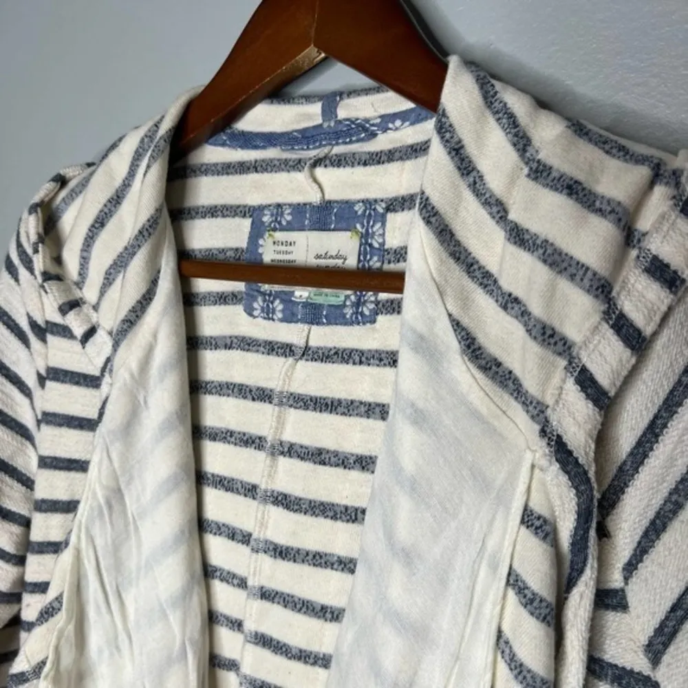 Anthropologie Saturday Sunday Draped Cardigan lace detail pockets hood medium - Image 4