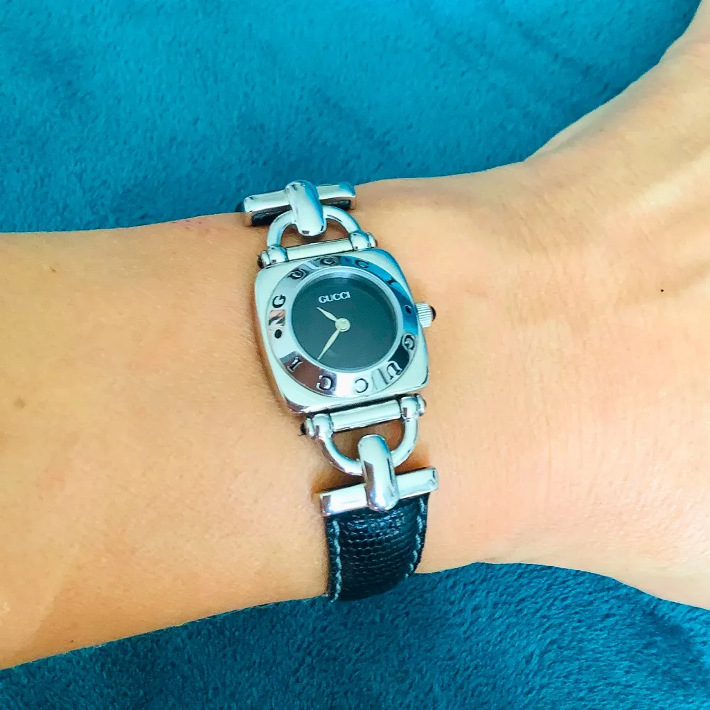 Dressy 🌹modern🌹GUCCI🌹watch🌹 - Image 12