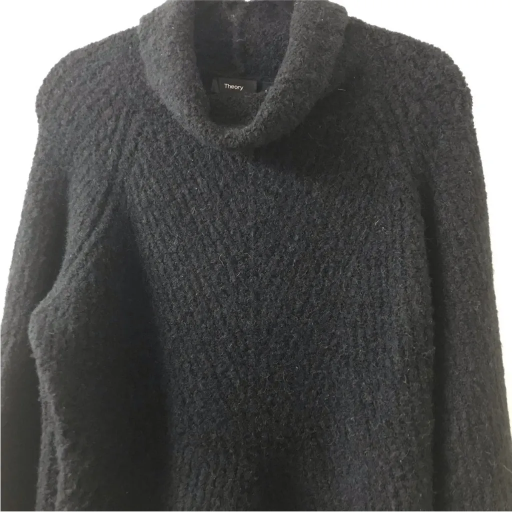 Theory  Moving Rib Boucle Turtleneck Size Medium - Image 6