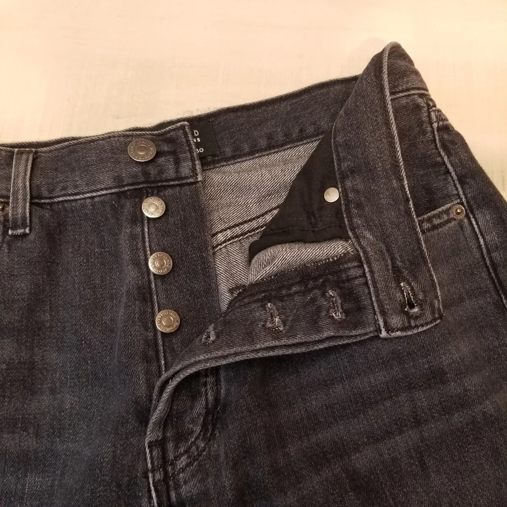 {30} Veronica Beard Blake Class Straight High Rise Washed Black Jeans - Image 6